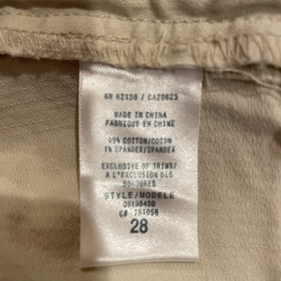 Vintage Guess Khaki Women's Capris - Picture 8 of 8